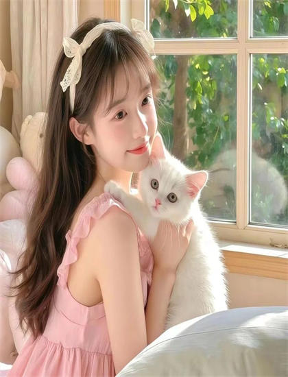 《后天的方向》不同导演版本比较精彩绝伦的：艺术风格差异分析，发布会实录